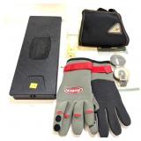 Lot: Gun cleaning, compass, gloves and gun lock