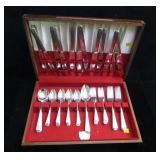 Oneida Silverplate flatware set w/ lift top