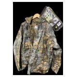 Lot: Rain suits- packed one XXL and Rain jacket