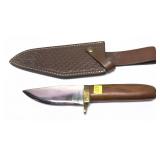 Hunting knife with leather sheath, 11" Overall