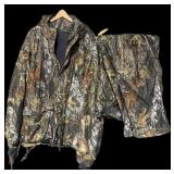 Lot: Guide Series 2 pc set- Jacket and Pants,