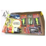 Lot: 7 assorted new plugs and divers