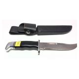 Buck 119 hunting knife with leather sheath