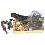 Lot: bag of assorted straps