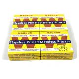 Lot, 800 large magnum Winchester pistol primers