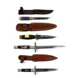 Lot 4 Assorted hunting knives/ daggers with 3