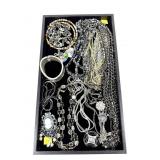 Lot, fashion jewelry