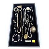 Lot, fashion jewelry, including freshwater pearls