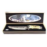 Decorative Wolf Knife in case, 11' Overall Length
