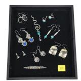 Lot, mostly earrings, including turquoise and