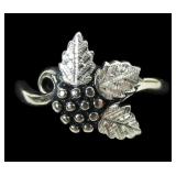 Sterling silver leaves and berries design ring,