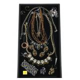 Lot, fashion jewelry