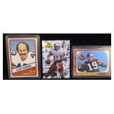 Lot, 5 Football Cards + 1 Hockey Card, see photos