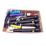 Lot: 4- assorted Mag-Lite flashlights and