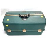 Umco Model 1000US tackle box with contents
