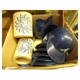 LOT OF ADV. FOOTBALLS, SUNDAE BALL HATS