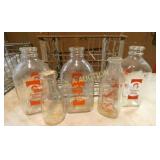 CATAWBA CRATE QT-1/2G. FARMERS DAIRY BOTTLES