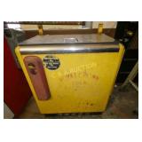 EMB. ROYAL CROWN DRINK BOX