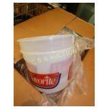 OLD STOCK FLAVORITE BUCKETS 132PCS.