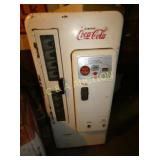 COKE CAVALIER CS-72-A DRINK BOX (WHITE)