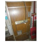 JUICE BOX VENDING MACHINE 30X70