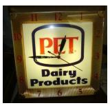 PET DAIRY PRODUCTS CLOCK 15X15