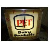 PET DAIRY PRODUCTS CLOCK 15X15