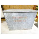 LG PET DAIRY HICKORY NC MILK BOX 18X14
