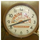 14IN SUNRISE DAIRY GASTONIA NC CLOCK