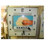 SEALTEST VANILLA CLOCK 15X15