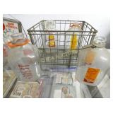 WIRE CRATE W/ (4) 1G. BORDENS,ALL JERSEY,ROWAN ETC