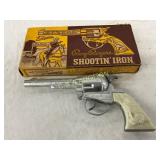 Roy Rogers Kilgore Shootin� Iron Repeating pistol Roy Rogers Kilgore Shootin� Iron Repeating pistol