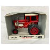 Ertl International 1468 Tractor V8 1:16 Scale Die-