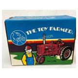 Ertl ï¿½The Toy Farmerï¿½ National Farm Toy Show Tract