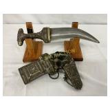 12-Inch Ornate War Knife with Scabbard 12-Inch Ornate War Knife with Scabbard