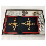 30 WW2 Era Military Insignia and Badges 30 WW2 Era Military Insignia and Badges