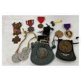 WWI Military Medal and Insignia Collection Belongi WWI Military Medal and Insignia Collection Belongi