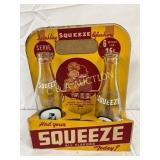 Squeeze Brand Cardboard 4-Bottle Carrier with Thre