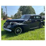 1940 Cadillac Series 60 Special in Black with Rest
