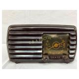 Zenith Model 6-D-510 Bakelite AM Radio, Measuring