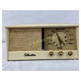 Silvertone Model 4206 Ivory Tube Radio, Measures 1
