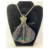 Beaded Purse with Filigree Frame and Chain, 5 x 7