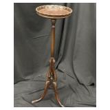 Mahogany Plant Stand w/Tripod Base & Pie Crust Top