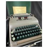 Smith-Corona Clipper 5C Portable Manual Typewriter