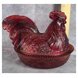 WESTMORELAND RUBY RED HEN ON A NEST COVERED DISH
