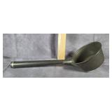 VINTAGE METAL LADEL OR DIPPER