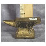 CAST IRON MINIATURE ANVIL
