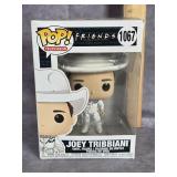 FUNKO POP! TELEVISION FRIENDS JOEY TRIBBIANI #1067