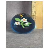 BUTTERFLIE & FLOWERS  ART GLASS PAPERWEIGHT