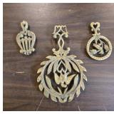 GOLD TONE CAST IRON TRIVITS